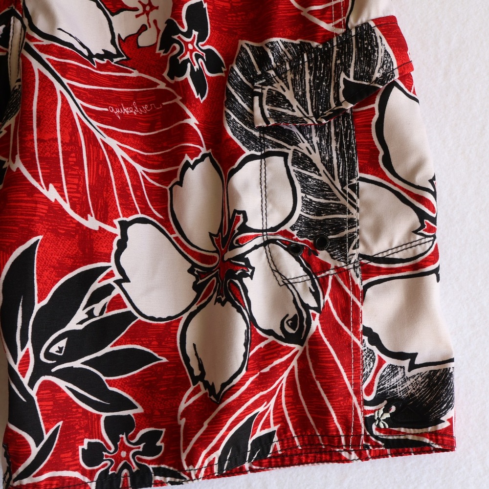 Vintage Quiksilver Mens Red Hibiscus Floral Board Shorts Swim Trunks Size 33 Y2K - Picture 6 of 10